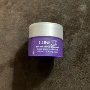 🌹3/$15🌹MINI Clinique smart clinical repair SPF 30 wrinkle correcting cream